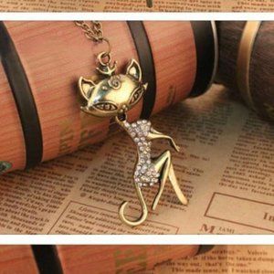 Smart Kitty Cat Sweater Necklace